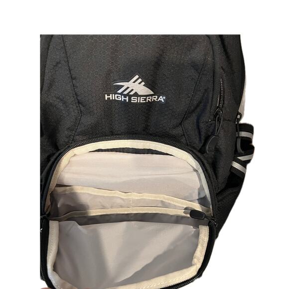 High Sierra Swoop SG Backpack - Picture 3 of 5